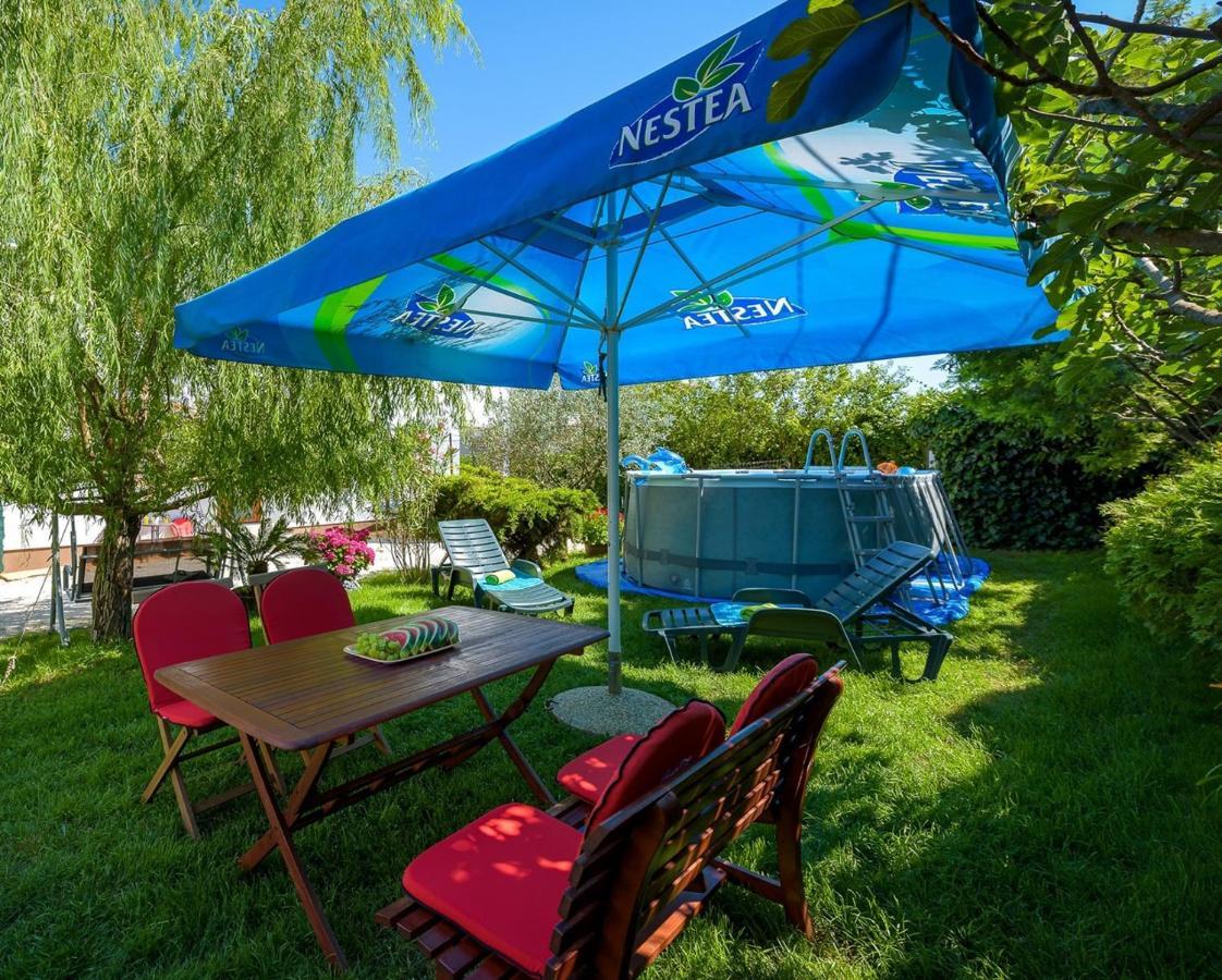 The Willow Garden Apartment House Marcana Bagian luar foto