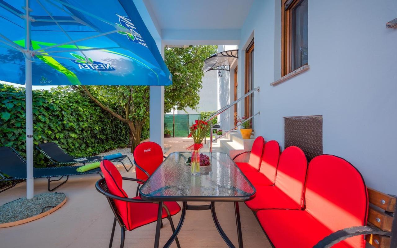 The Willow Garden Apartment House Marcana Bagian luar foto