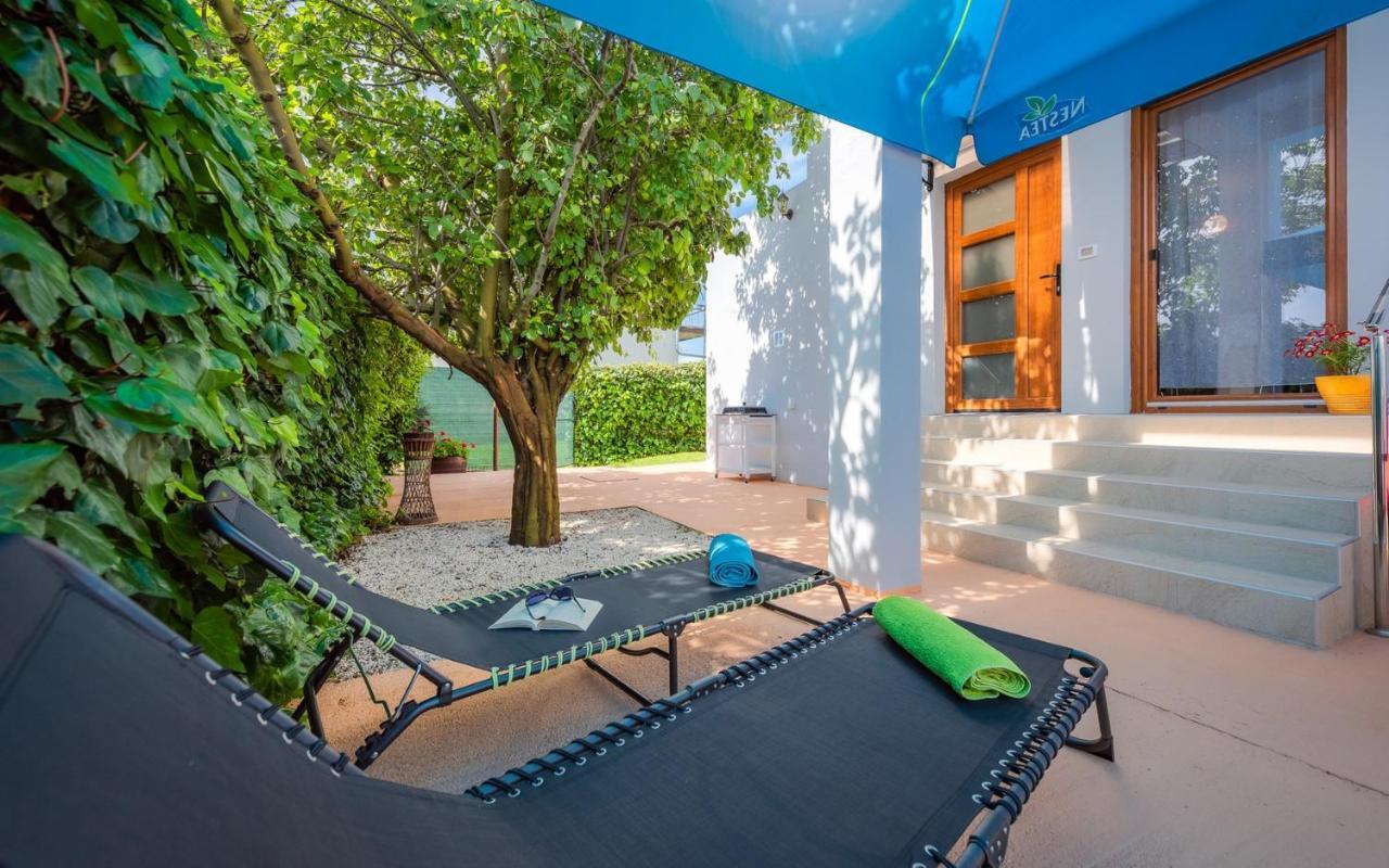 The Willow Garden Apartment House Marcana Bagian luar foto